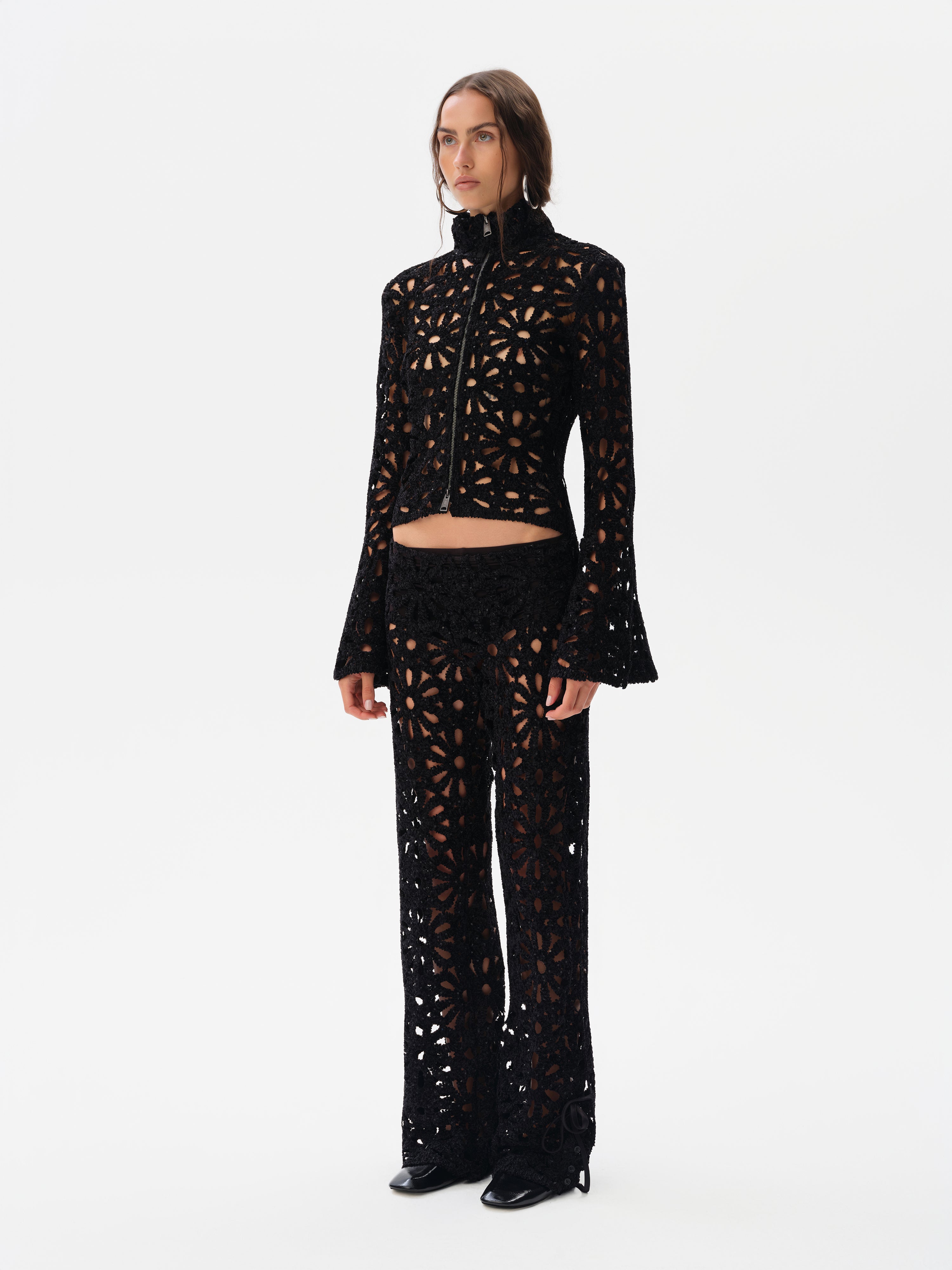 VIDA - Embroidered wide-leg pants with mini shorts