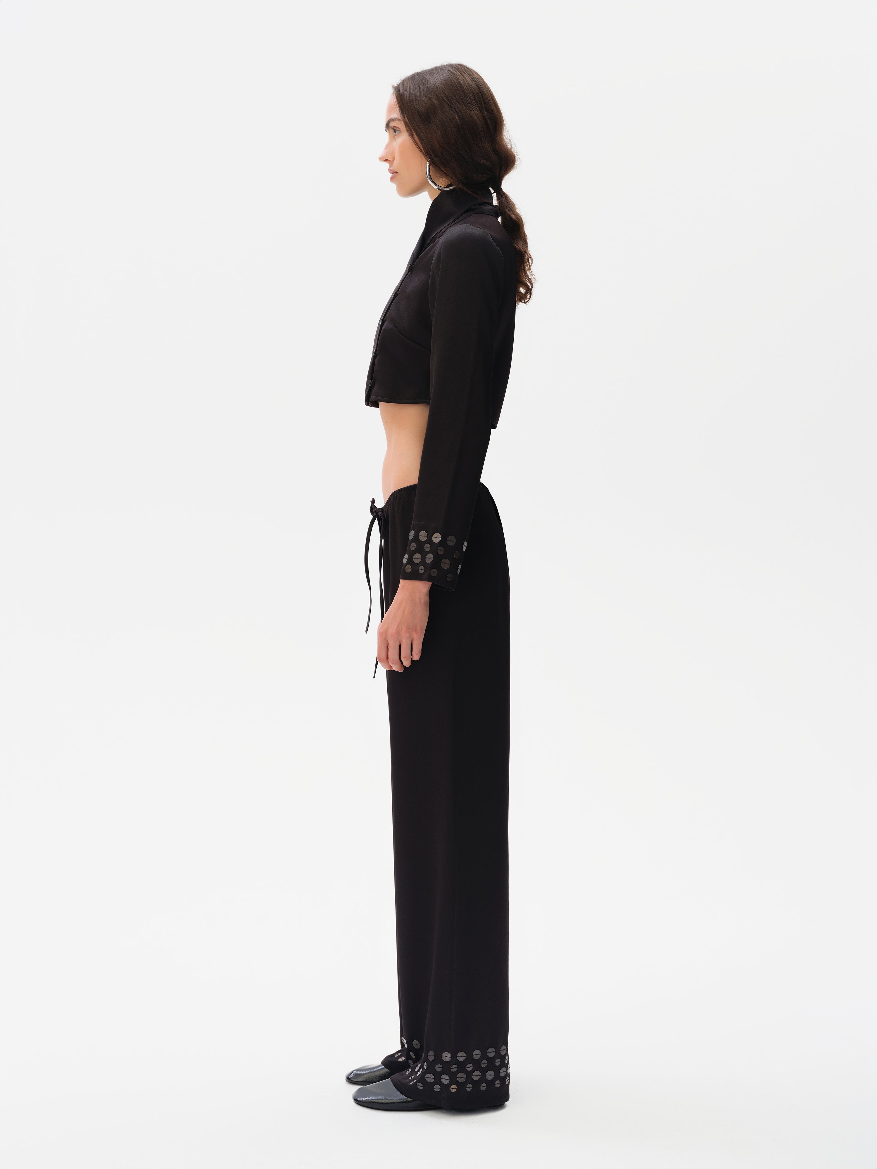 NOVA - Satin cropped shirt with embroidered sleeve cuffs