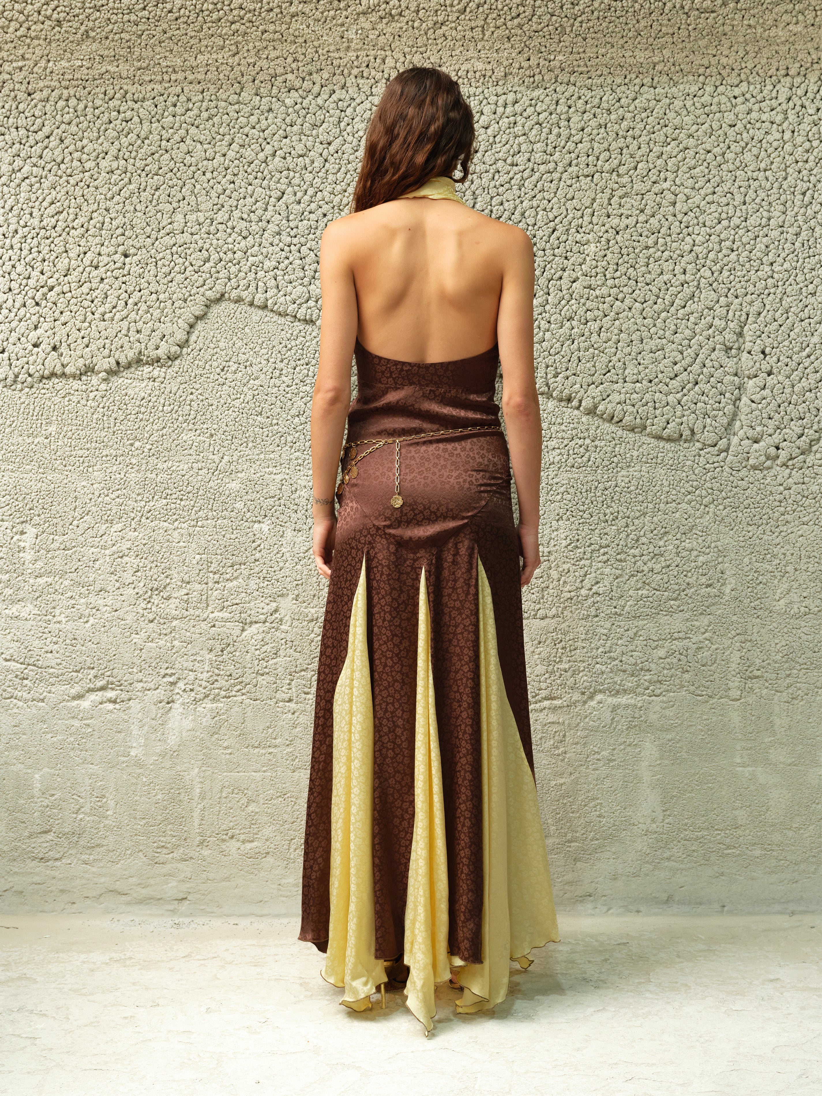 brown satin halter dress ZARA NWT WOMAN SS25 EFFECT MIDI | 3897/090 ALL SIZES The regular fit ensures comfort while maintaining a chic aesthetic Brown Halter Neck Maxi Dress