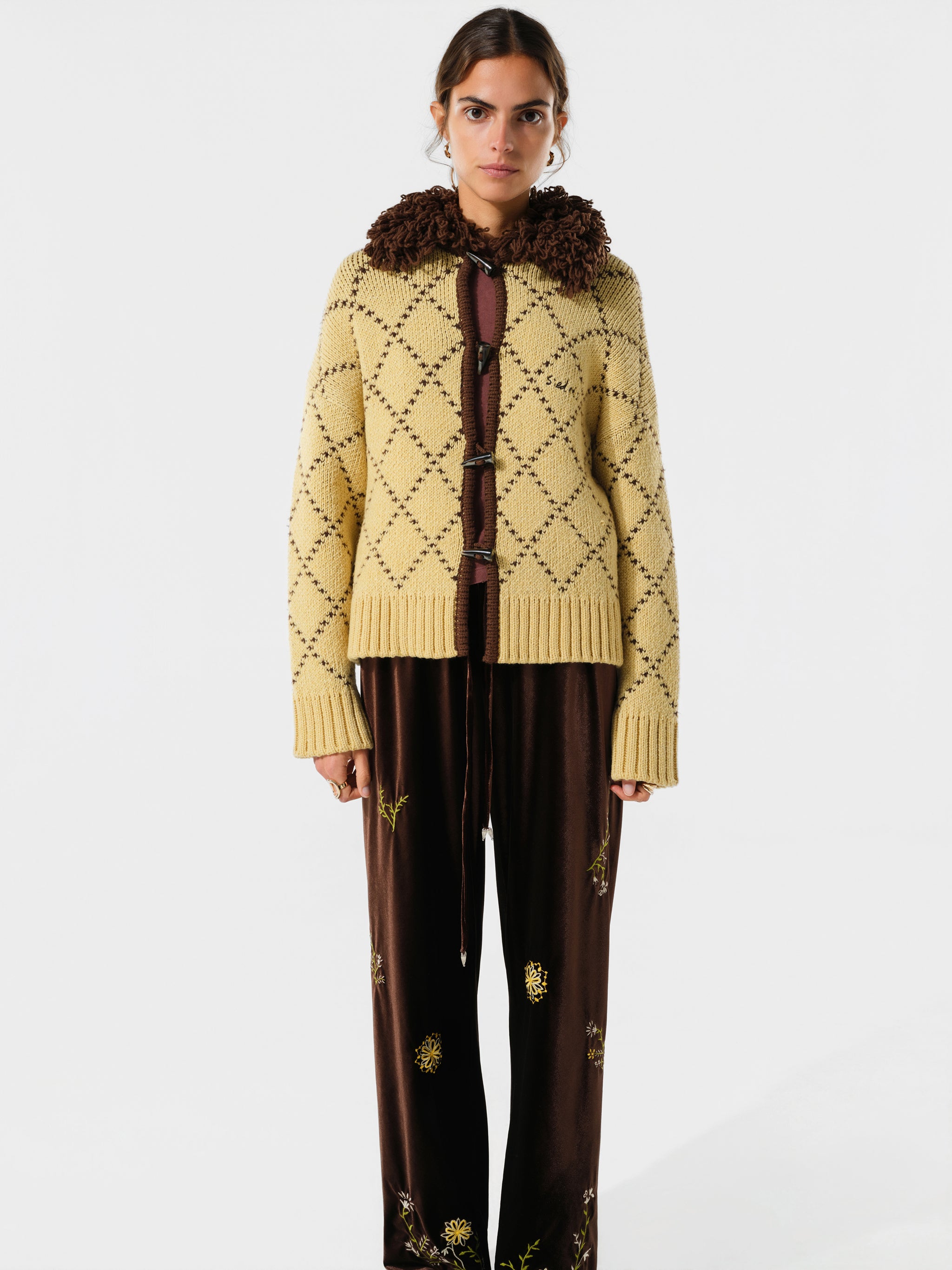 OLLIE - Oversized chunky knit cardigan with textured yarn collar